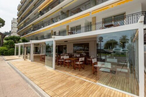 Гостиница La Dolce Vita в Ментоне