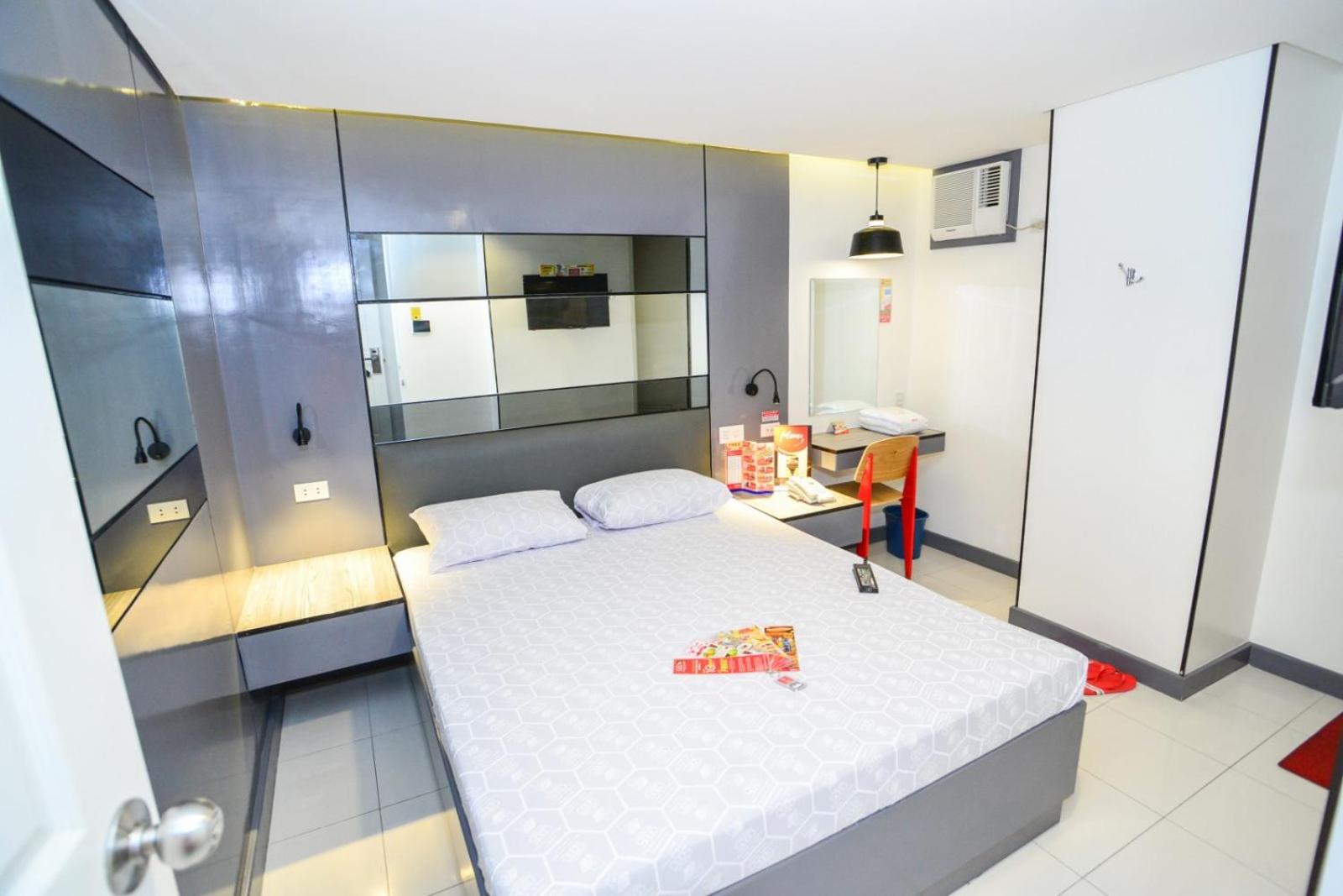 Фото Hotel Sogo Aurora Blvd - Cubao