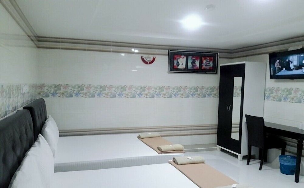 Фото Ark Malawti Hotel