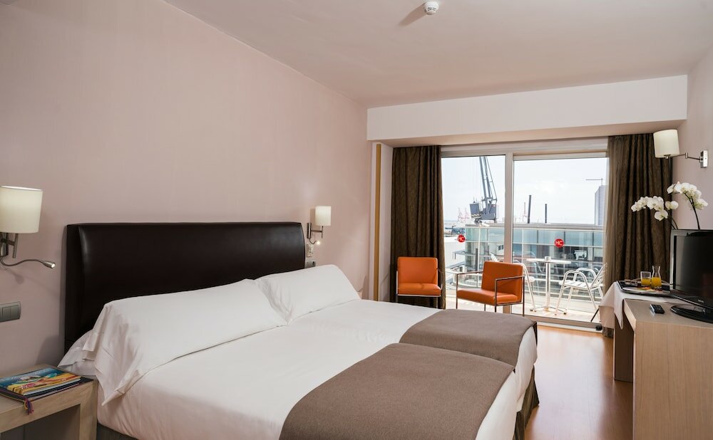 Фото Hotel Cristina by Tigotan Las Palmas - Adults Only