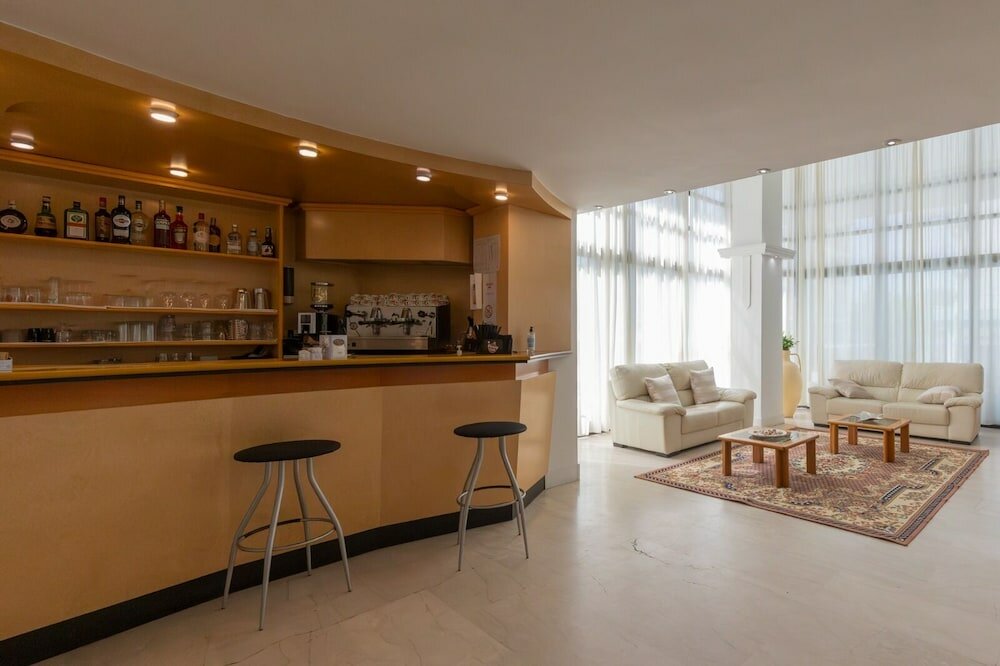 Фото Hotel Grand Meeting