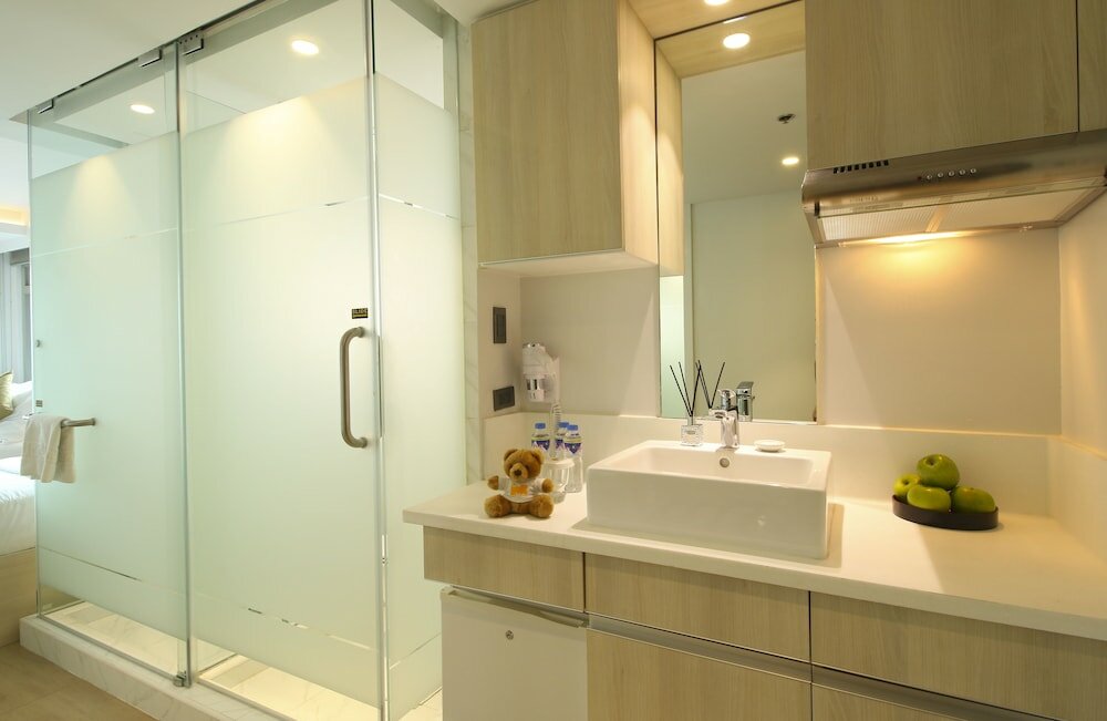 Фото The Mini Suites Eton Tower Makati
