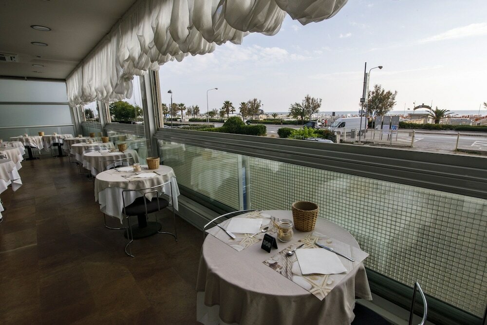 Фото Hotel Derby