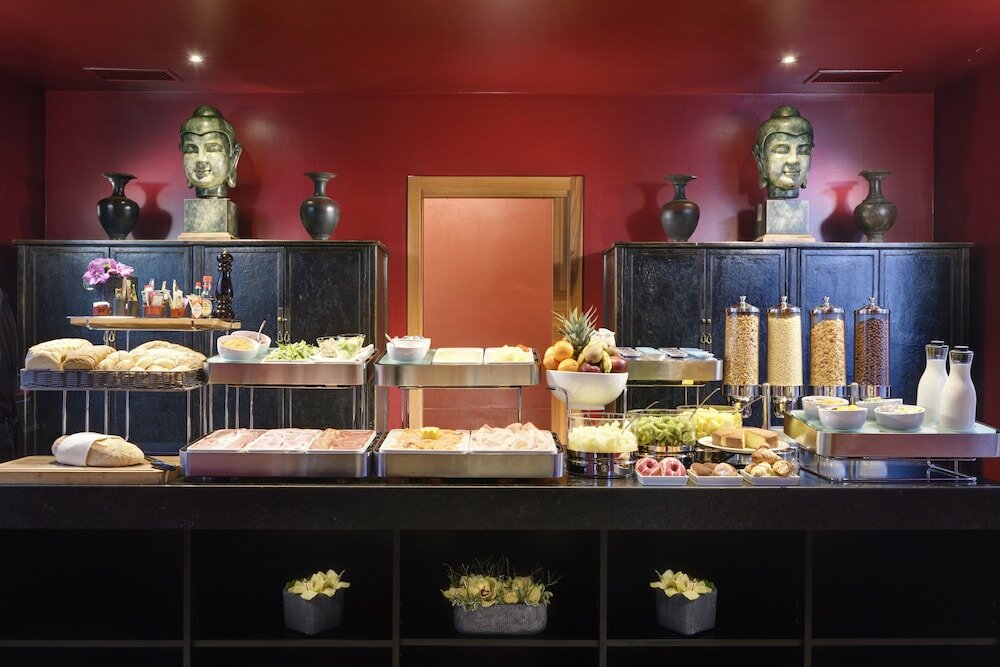 Фото Milan Suite Hotel