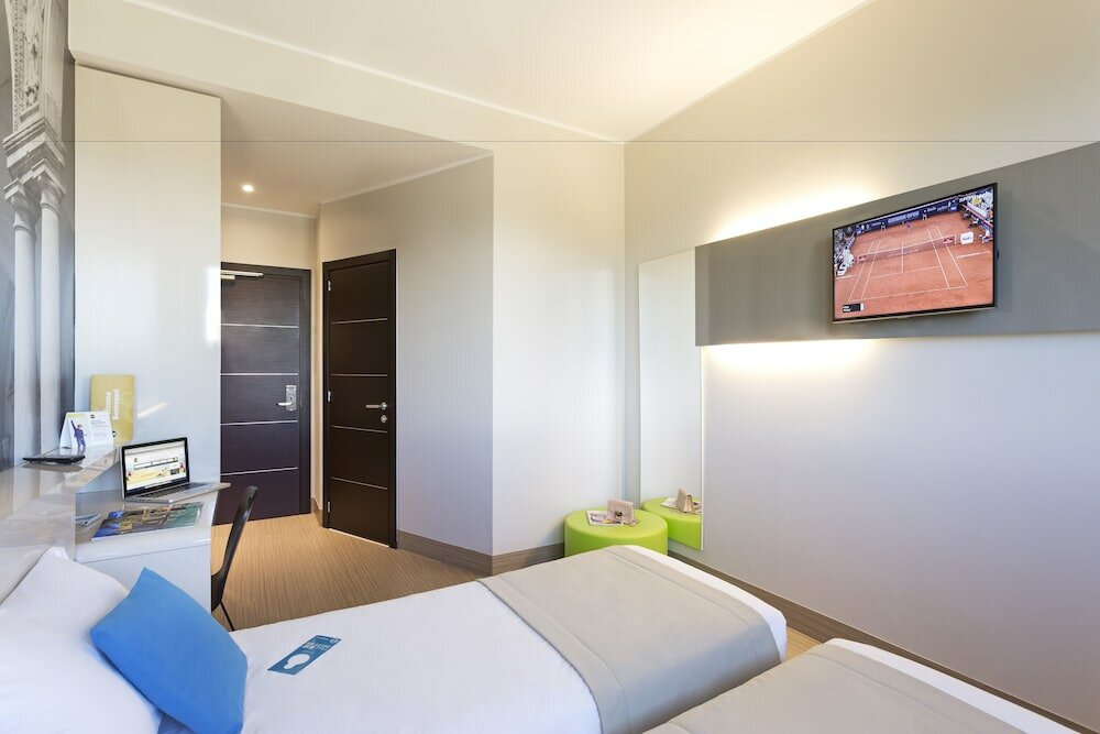 Фото B&B Hotel Milano Cenisio Garibaldi