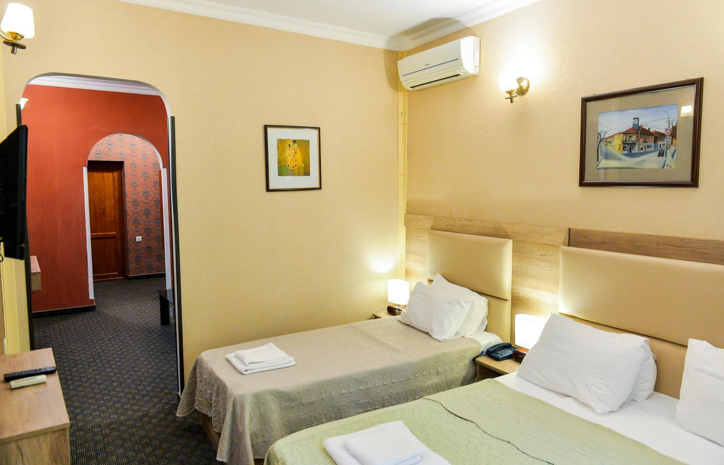 Фото Hotel Old Town