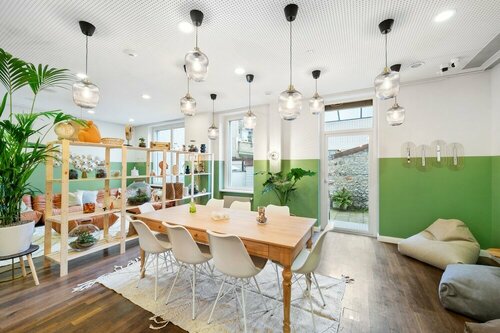 Гостиница Becozy Self Check-in & Pop-up Hotel в Базеле