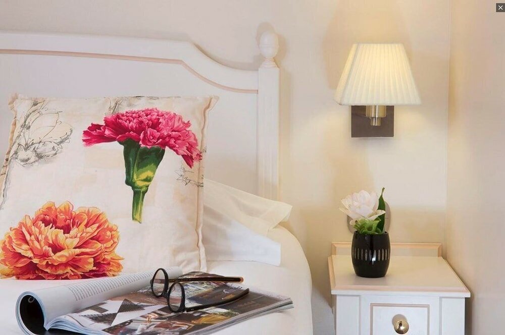 Фото Hôtel Queen Mary