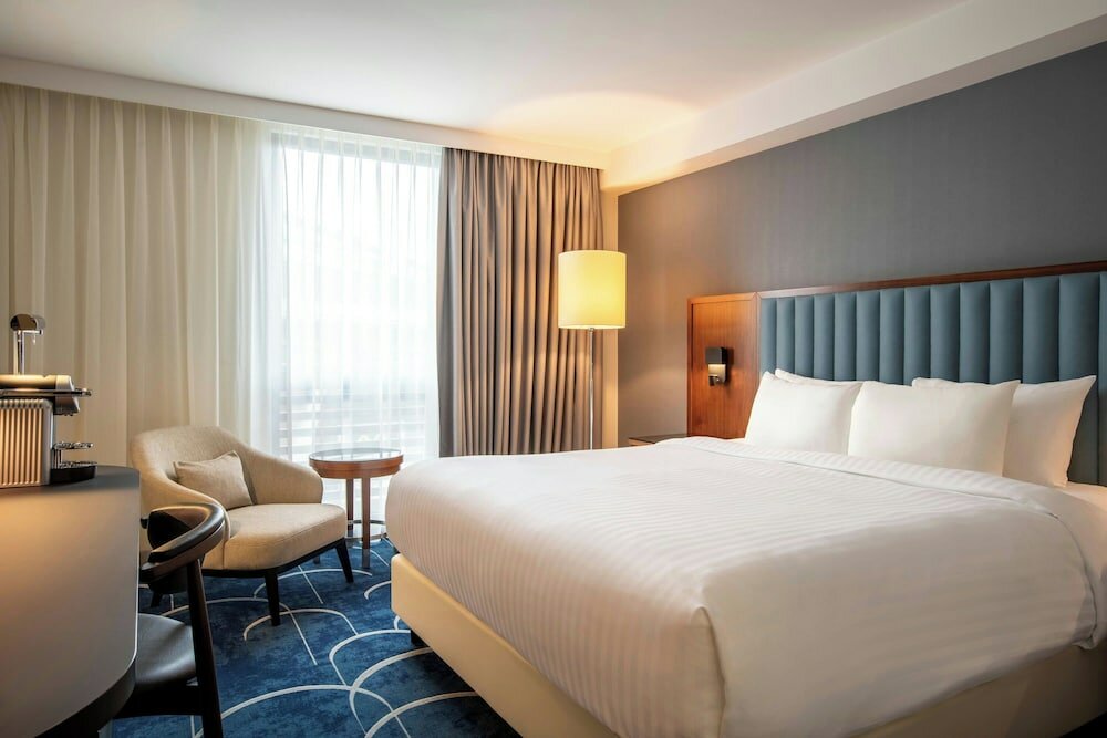 Фото Courtyard by Marriott Paris Arcueil