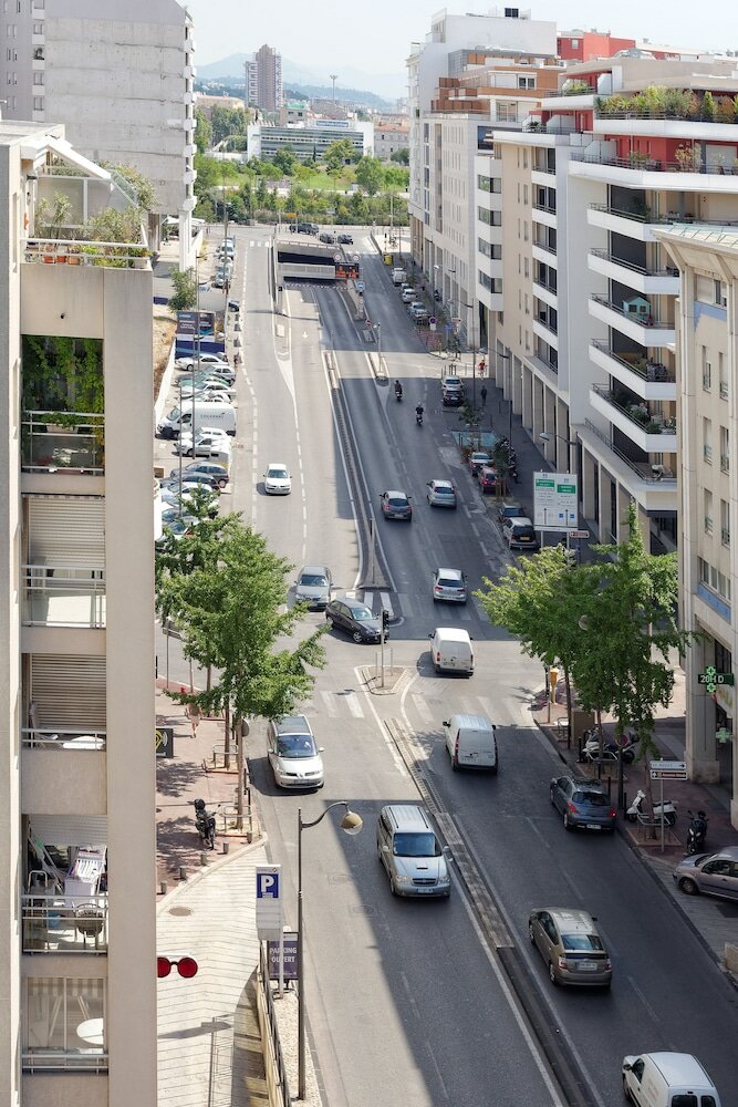 Фото Residhotel Marseille Grand Prado