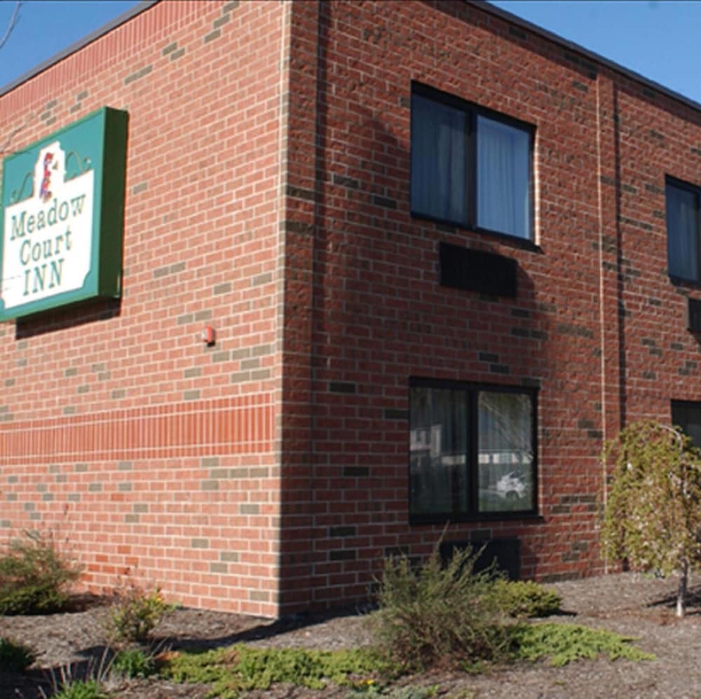 Фото Meadow Court Inn