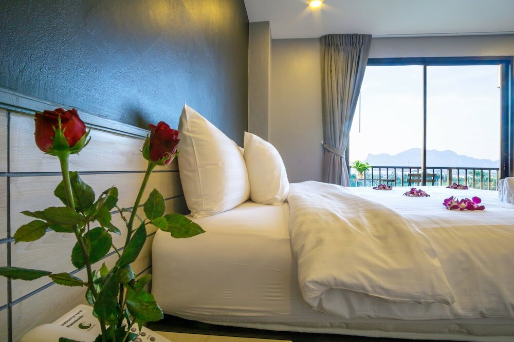 Фото C Cha-am Hotel