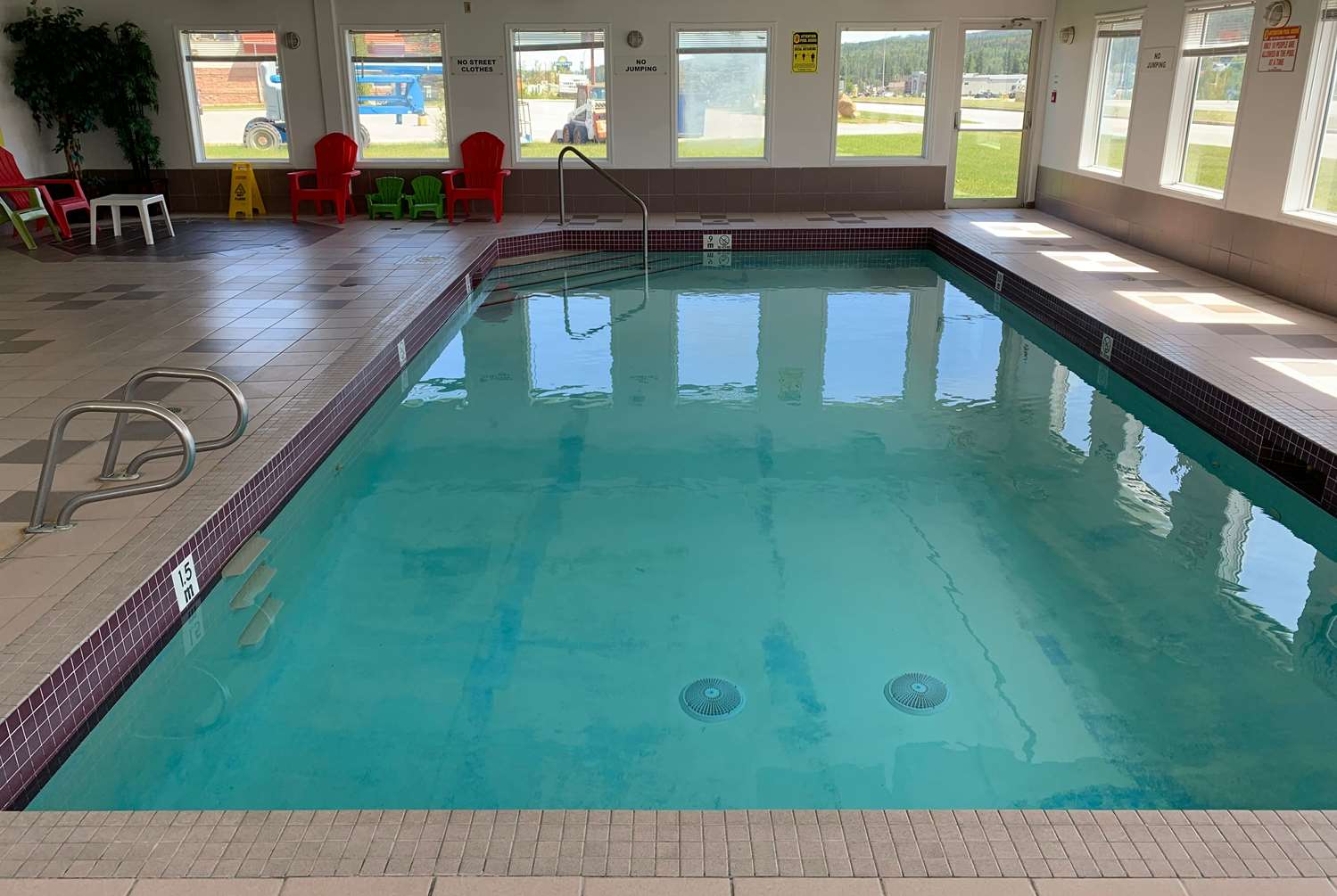 Фото Super 8 by Wyndham Hinton