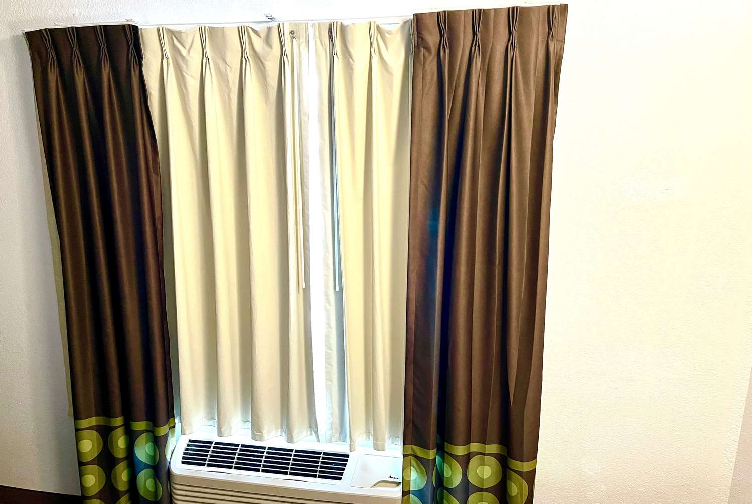 Фото Super 8 by Wyndham Hinton