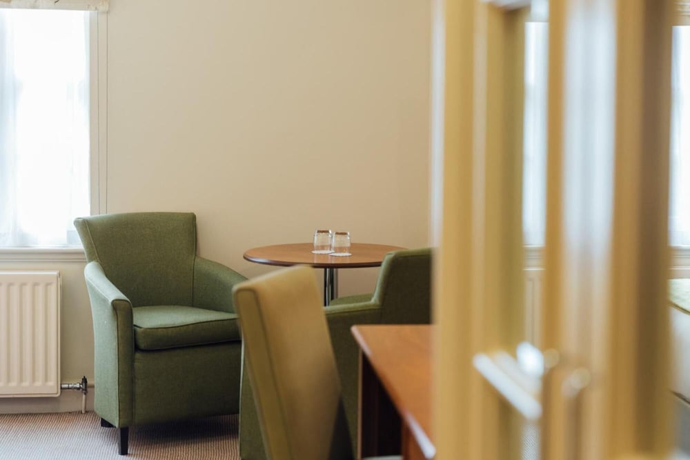 Фото The Woburn Hotel