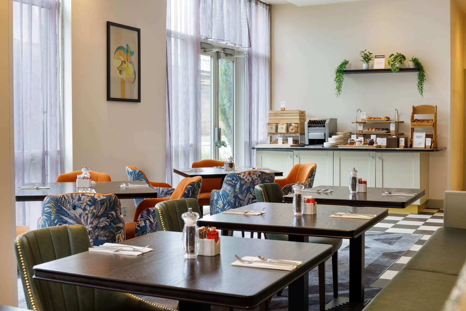 Фото DoubleTree by Hilton London - Chelsea