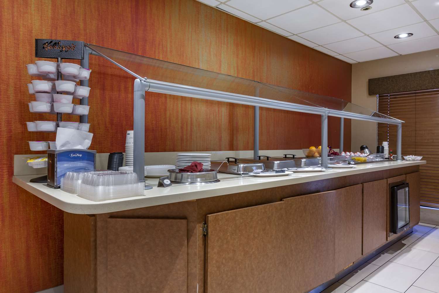 Фото Best Western Plus Scottsdale Thunderbird Suites