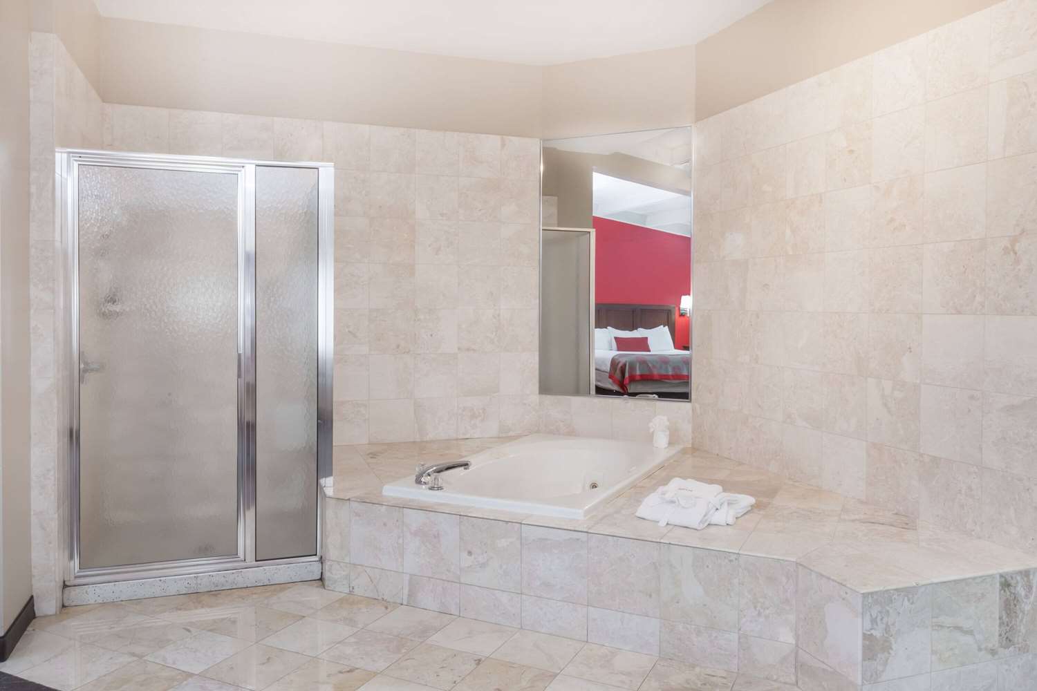 Фото Ramada Hotel & Conference Center by Wyndham Hammond