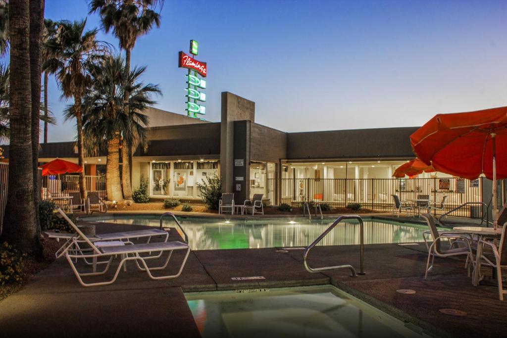 Фото Red Roof Inn Tucson Downtown – University