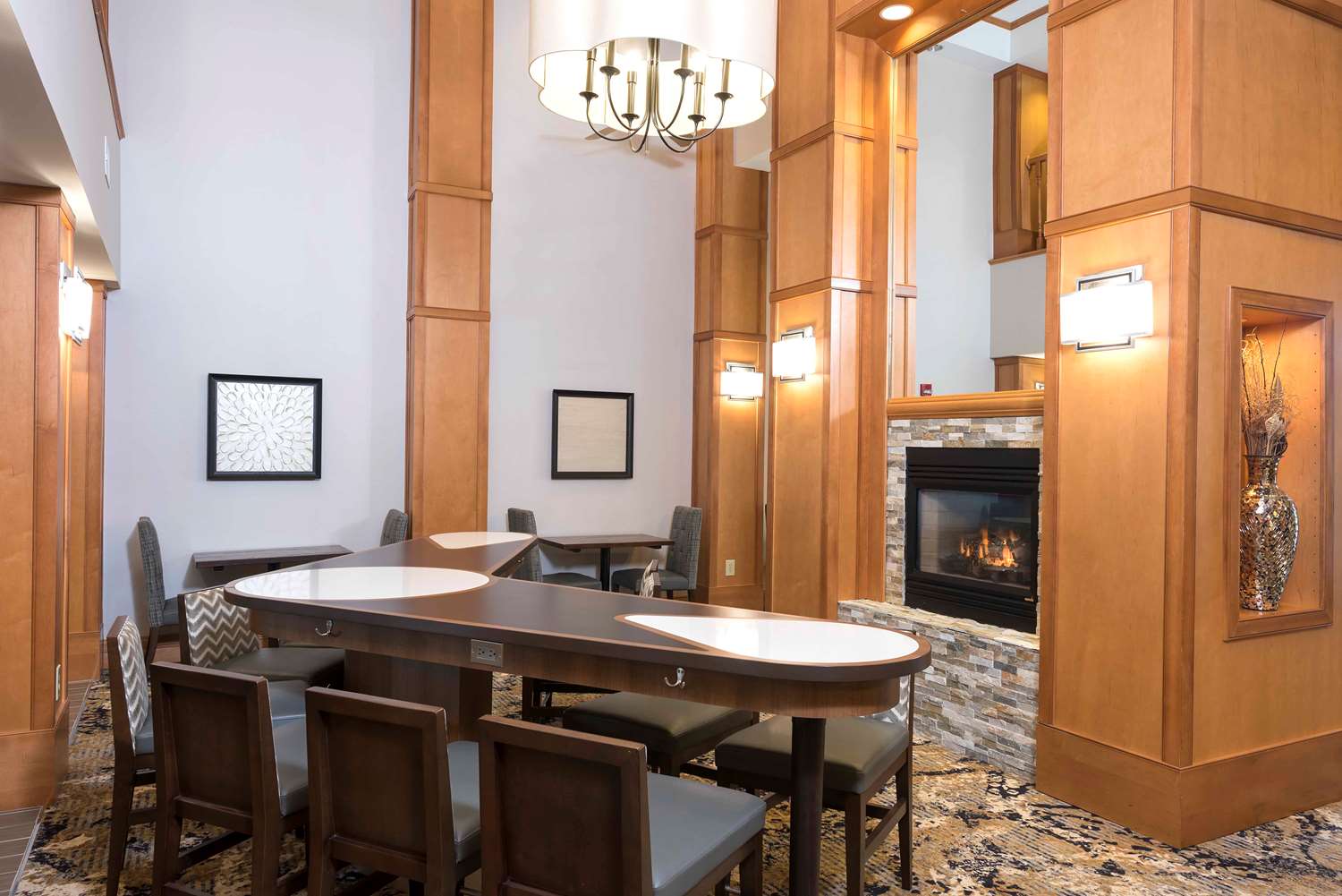 Фото Homewood Suites by Hilton Indianapolis Airport Plainfield