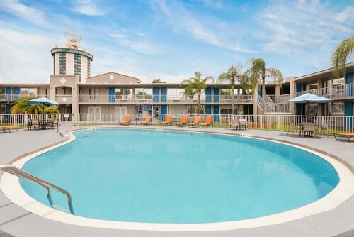 Гостиница Quality Inn Orlando-Near Universal Blvd в Окои