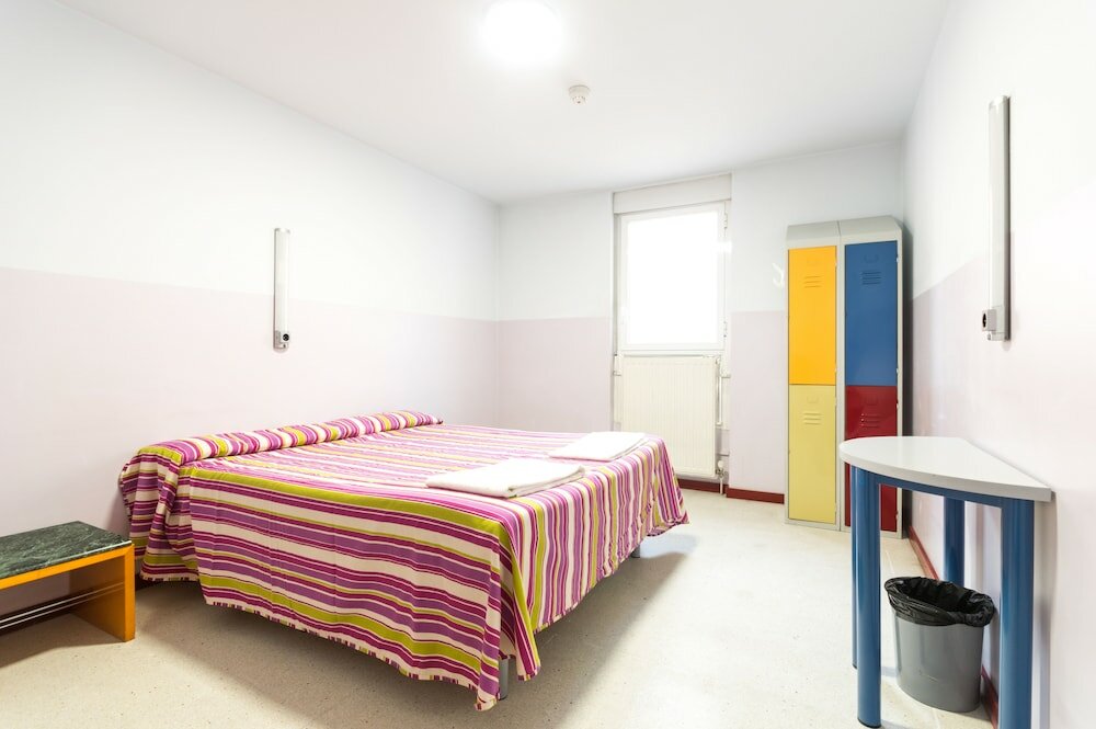 Фото Hostal Welcome