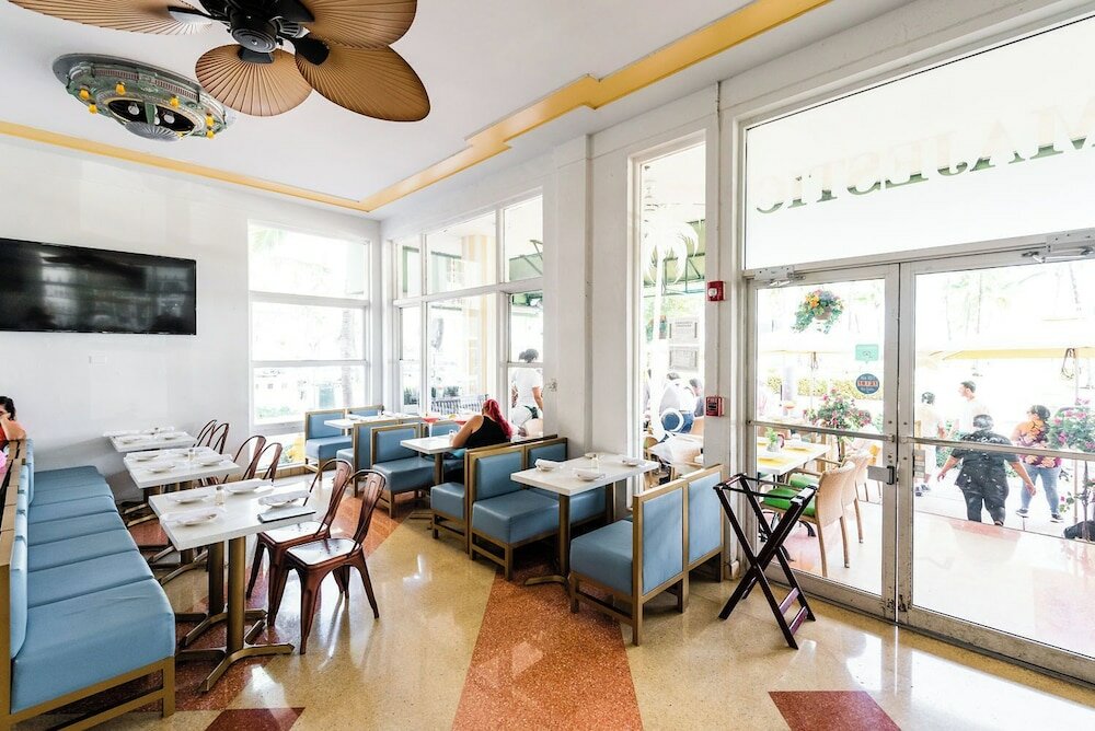 Фото Majestic South Beach Hotel