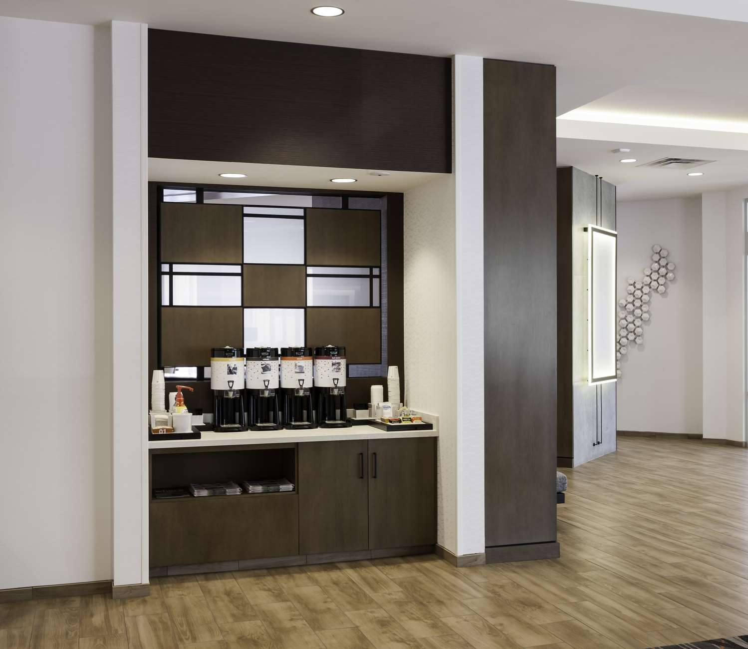 Фото Hampton Inn & Suites Phoenix Downtown