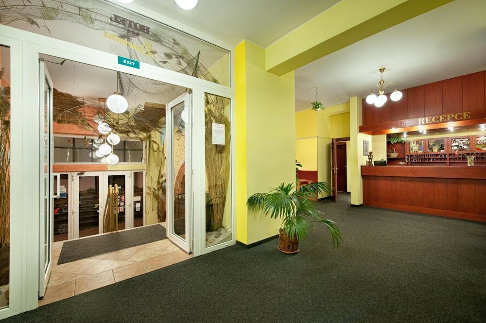 Фото Hotel Henrietta