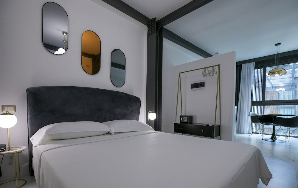 Фото Azzoli Trapani - Apartments & Skypool - Adults Only