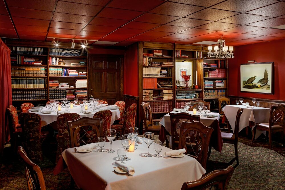 Фото Olde Marco Island Inn and Suites