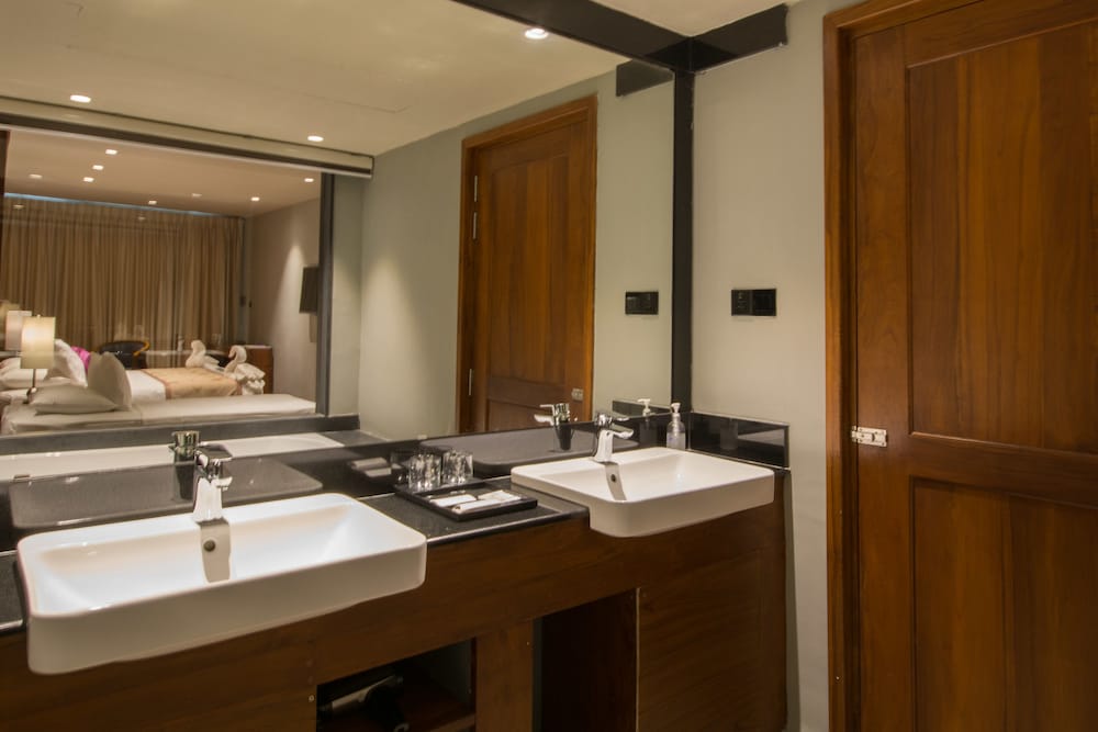 Фото The Swiss Residence