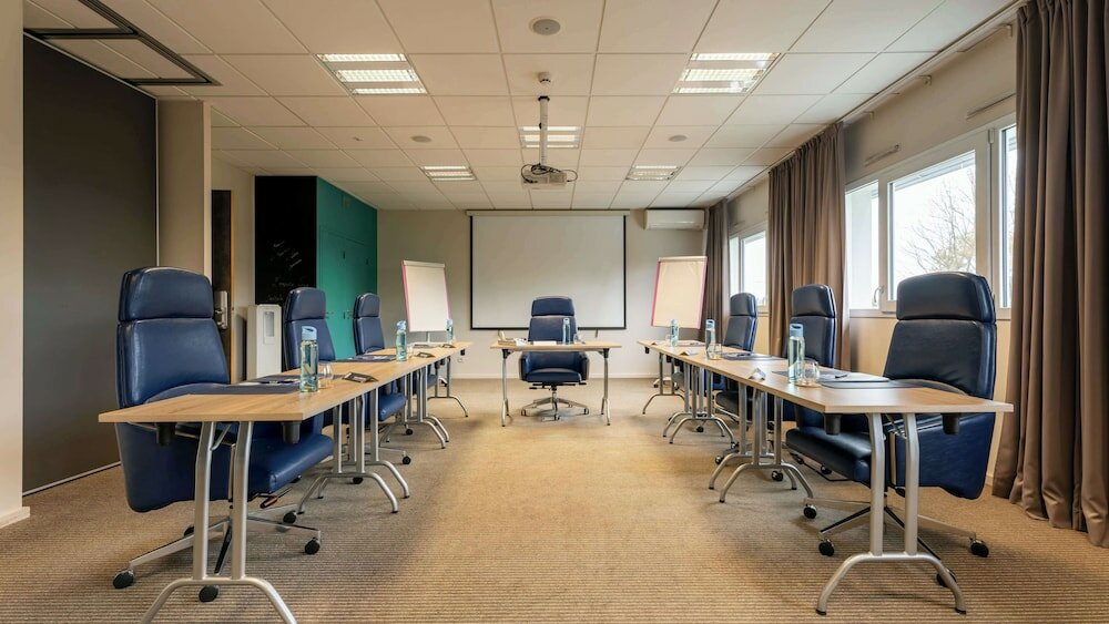 Фото Kyriad Prestige Vannes Centre - Palais des Arts