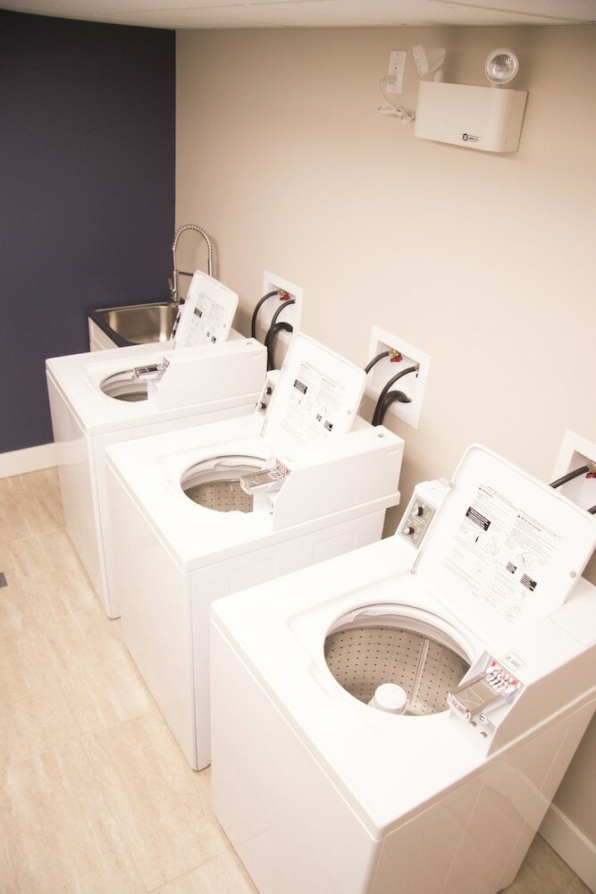 Фото Ramada by Wyndham Northern Grand Hotel & Conference Centre