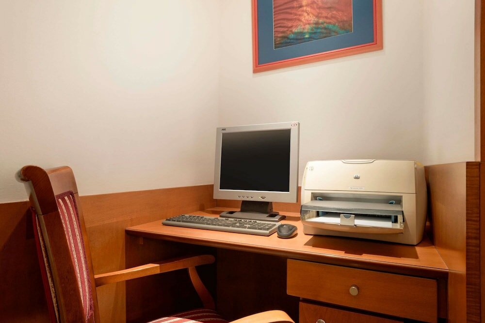 Фото Ramada by Wyndham Prague City Centre