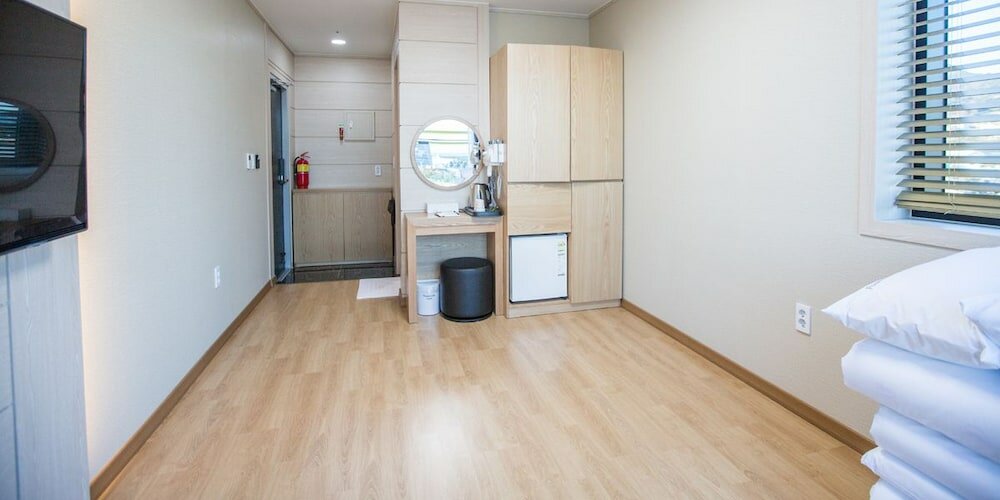 Фото Paulownia Hostel & Guest House