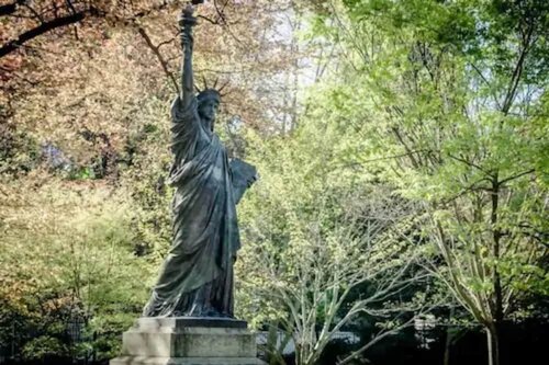 Внешний вид отеля Hotel Jardin Le Brea в Париже, фото 5