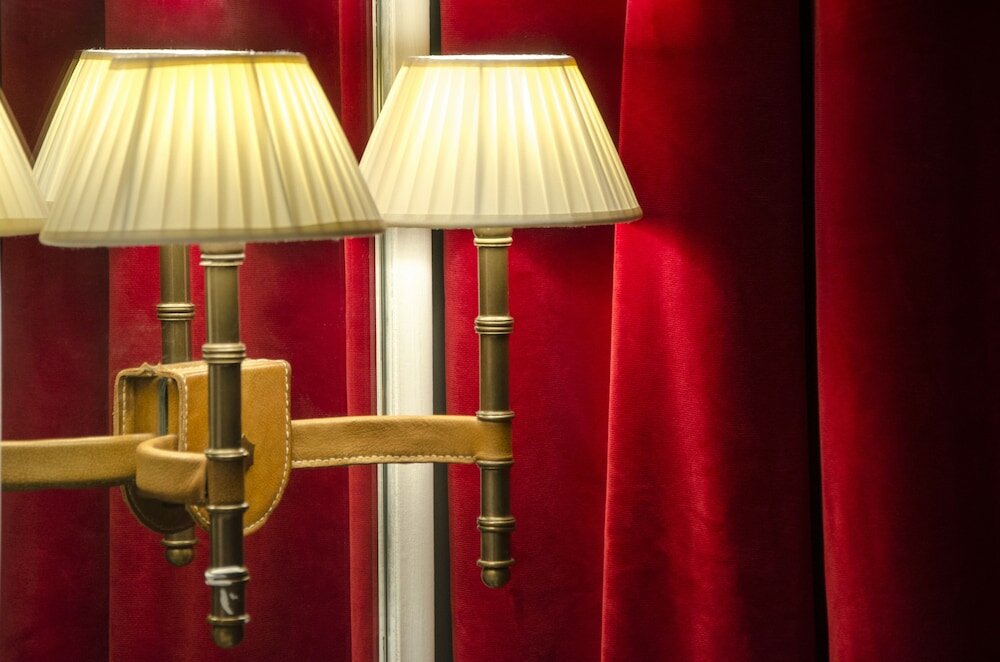 Фото Brown's Central Hotel