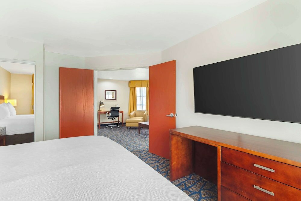 Фото Best Western Plus Villa Del Lago Inn