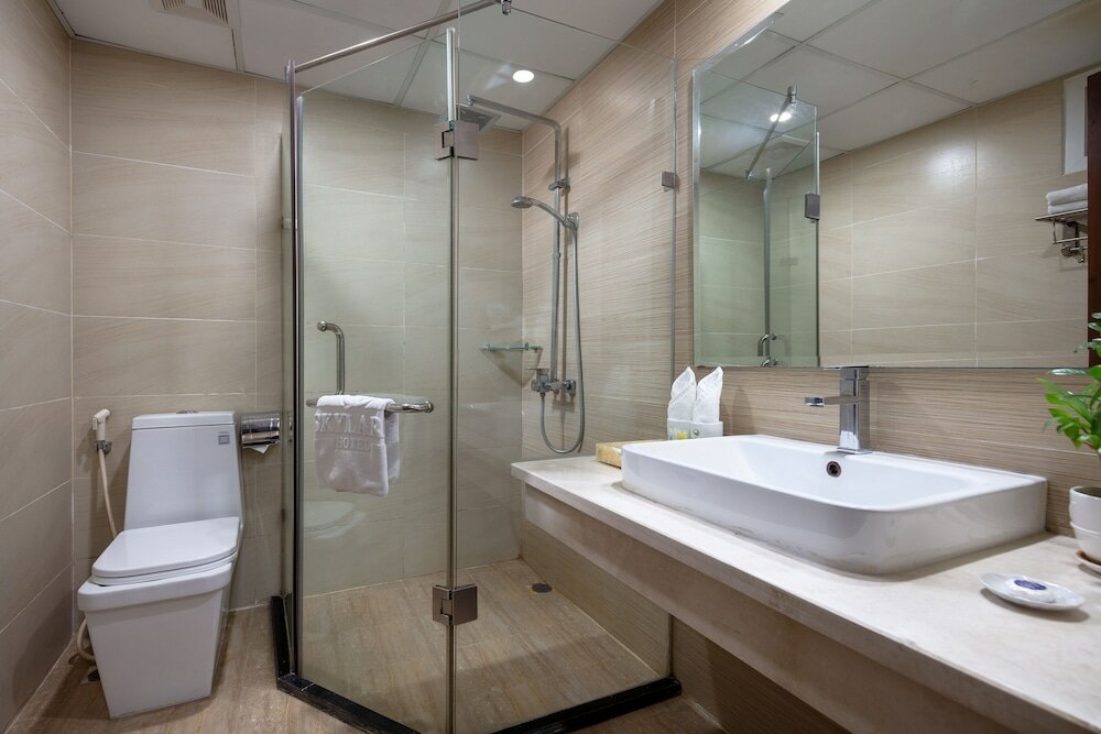 Фото Skylark Hotel