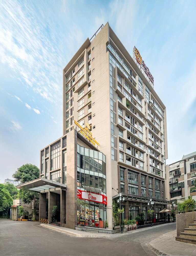 Фото отеля 1