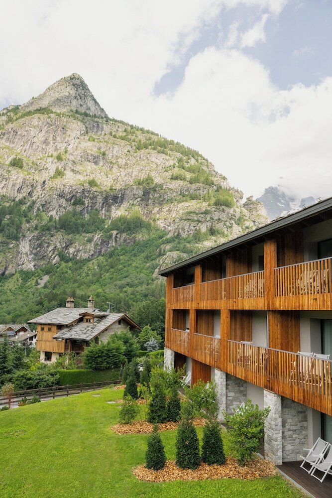 Фото Grand Hotel Courmayeur Montblanc