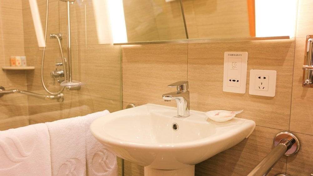 Фото Ramada Plaza by Wyndham Shanghai Pudong Airport