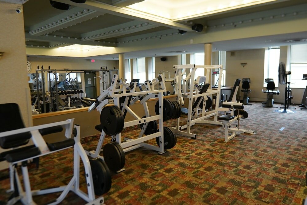 Фото Prince Arthur Waterfront Hotel & Suites