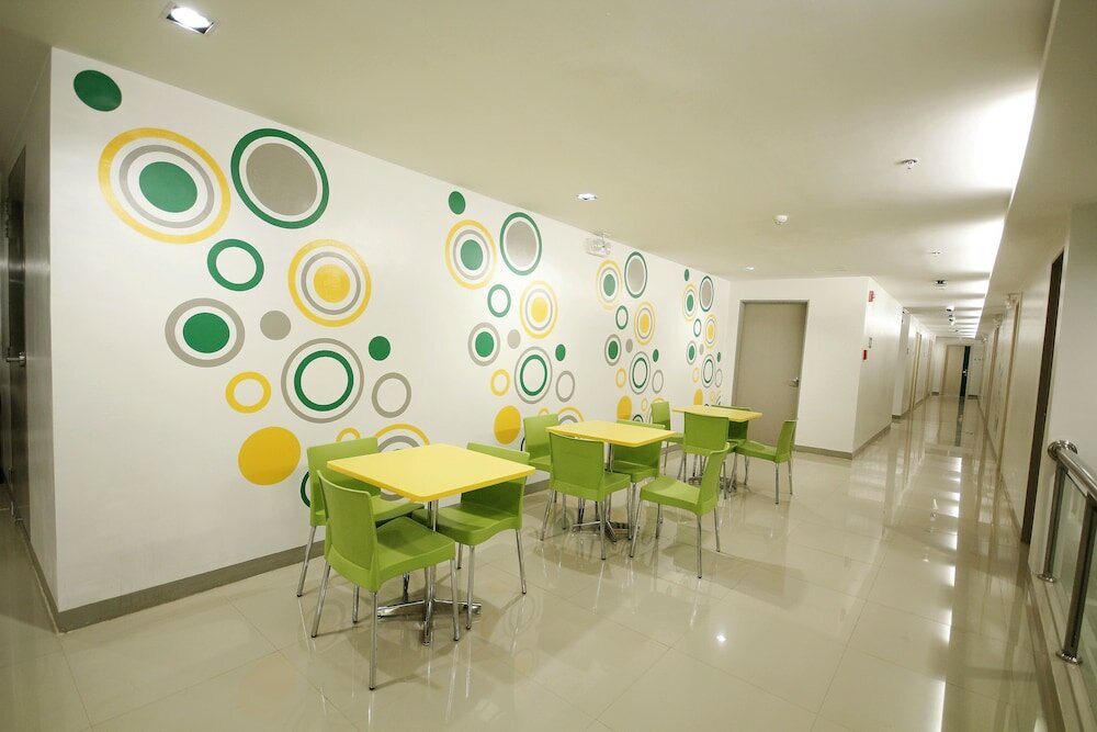 Фото Go Hotels Ortigas Center