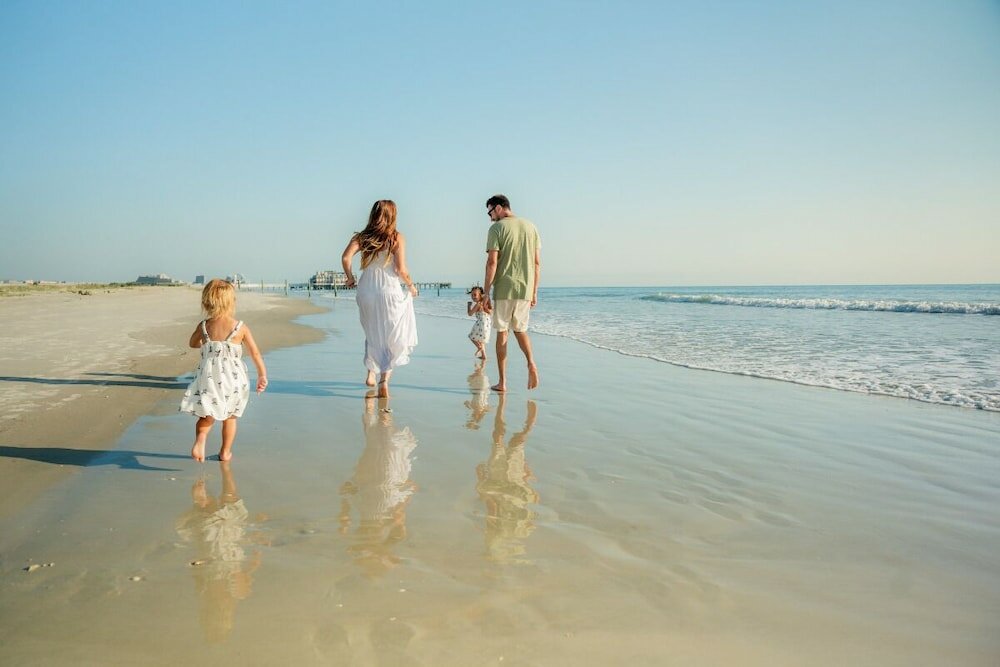 Фото Boardwalk Inn and Suites