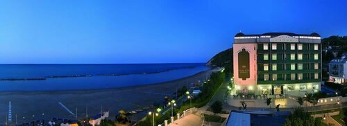 Гостиница Grand Hotel Michelacci в Габичче-Маре