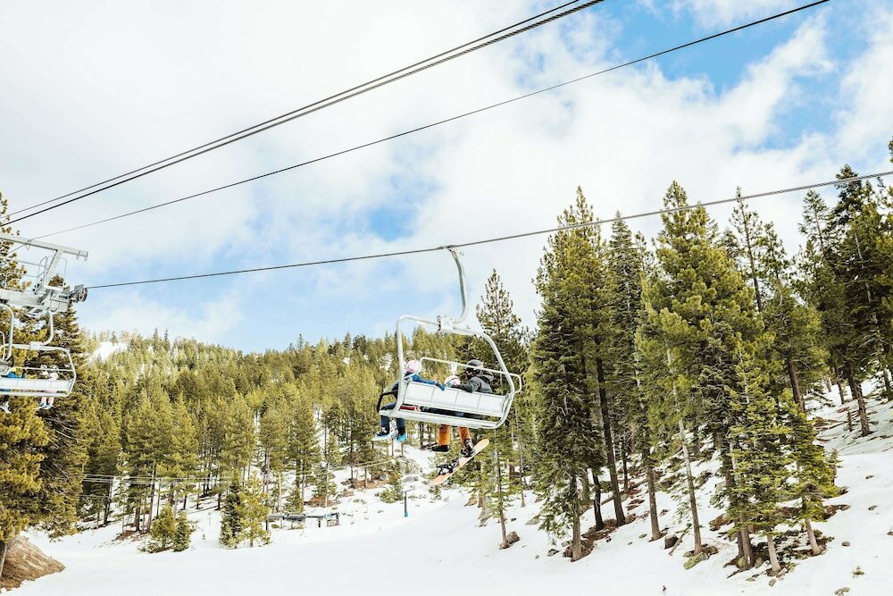 Фото Hyatt Regency Lake Tahoe Resort, SPA and Casino