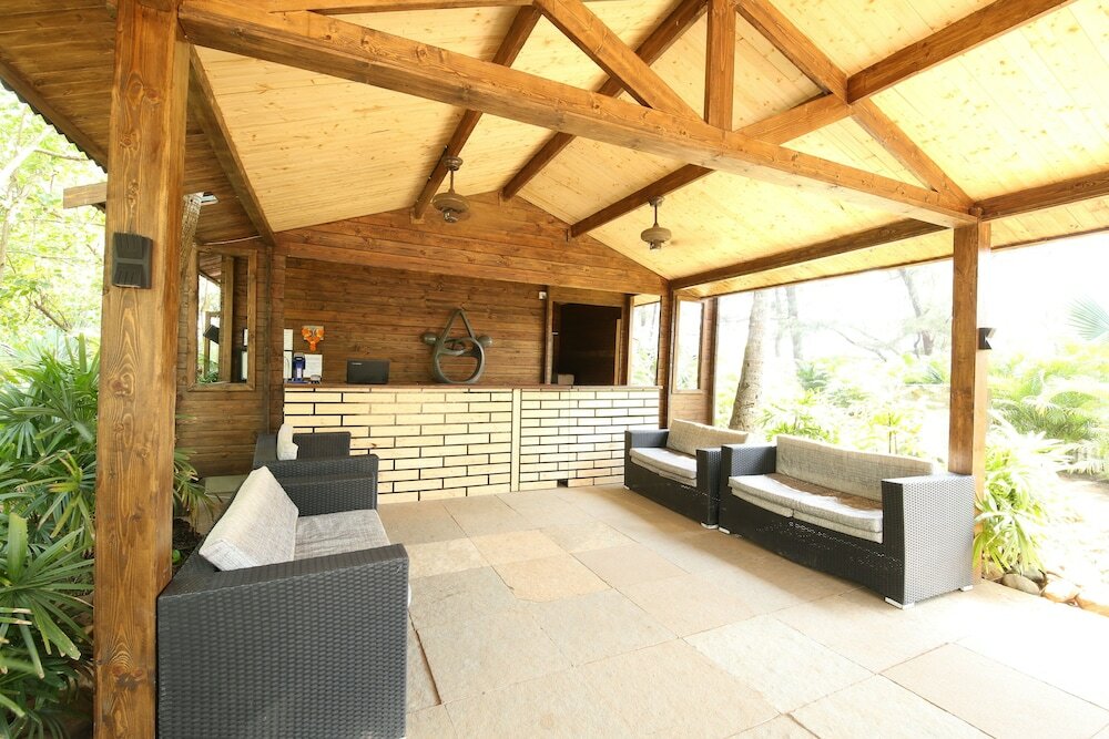 Фото Montego Bay Beach Village