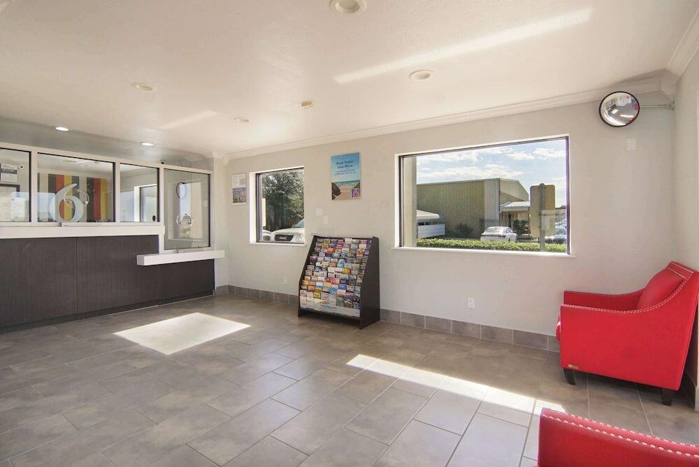 Фото Motel 6 Lancaster, Tx - DeSoto - Lancaster